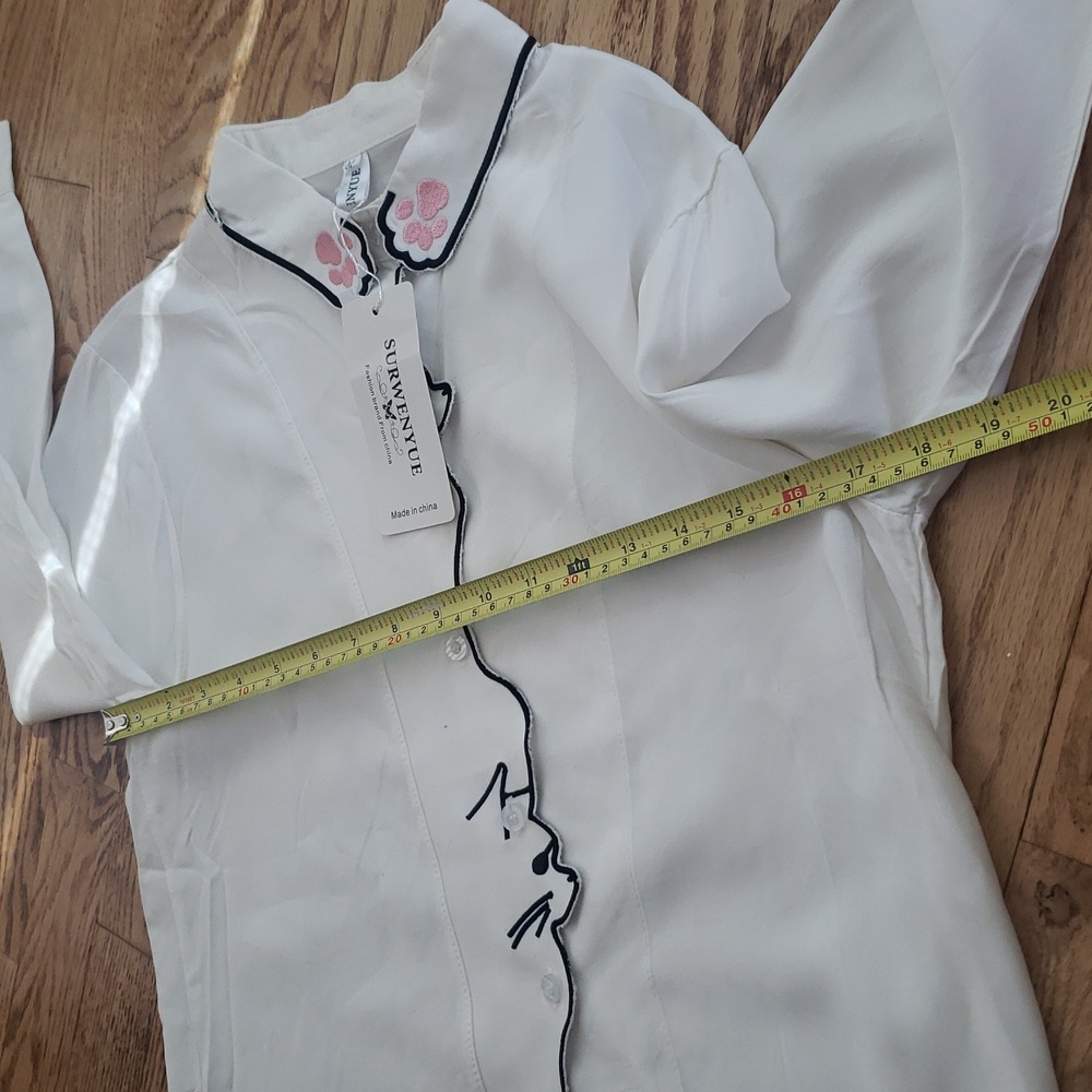 (M) NWT SURWENYUE Embroidered Cat Shirt Business Casual Kawaii Grannycore - Picture 7 of 9